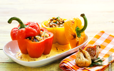 Πιπεριές γεμιστές με κινόα - σύκο και κρέμα κάσιου με κρόκου σαφράν