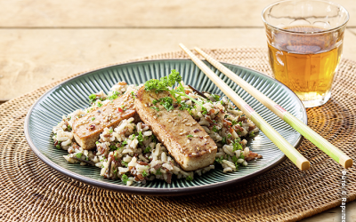 Τόφου μαριναρισμένο με γλυκειά σάλτσα και αρωματικό ρύζι